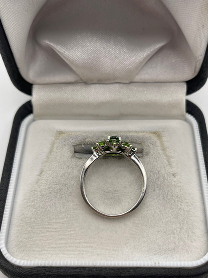 9ct white gold diopside cluster ring