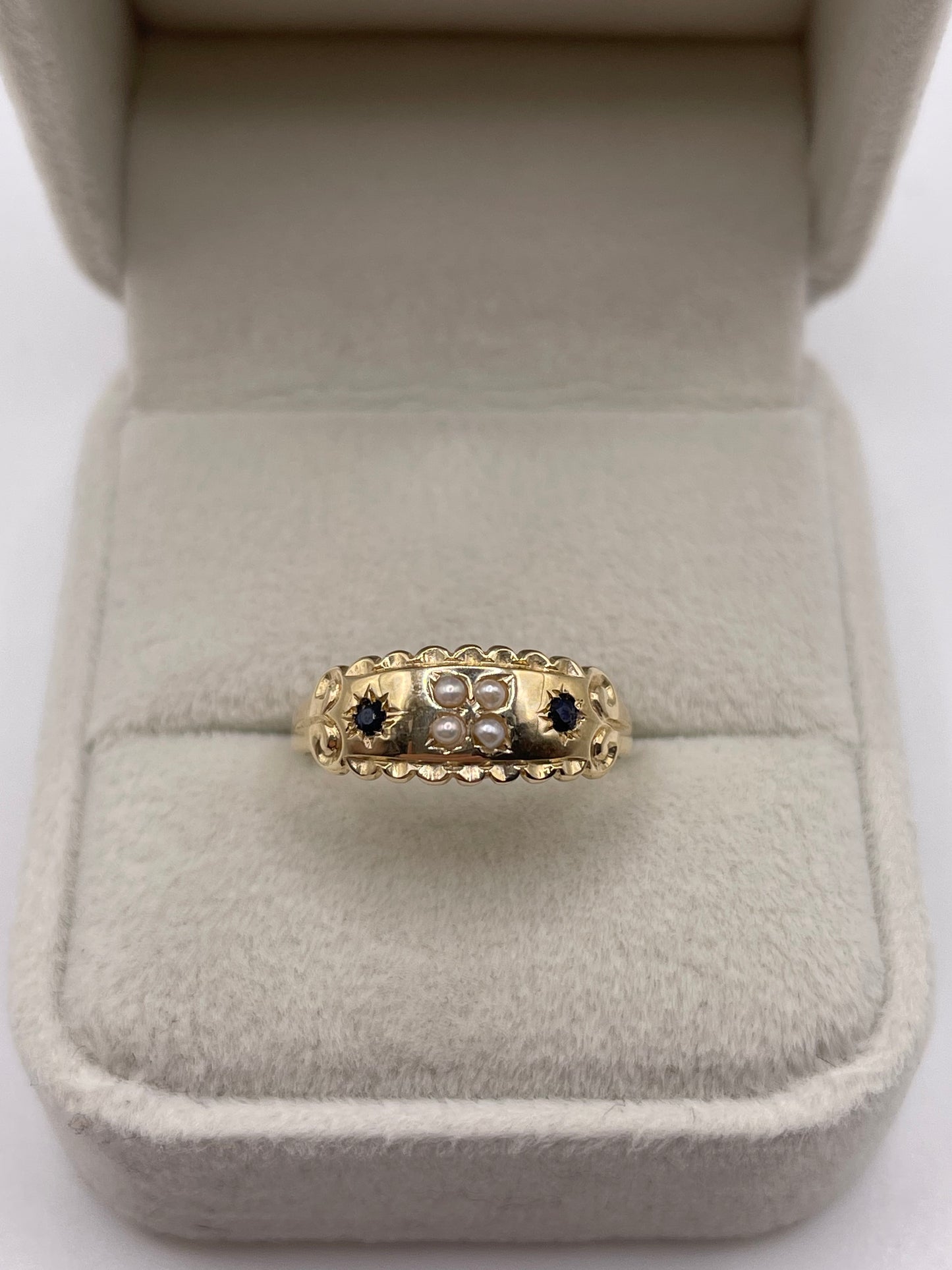 9ct gold sapphire and pearl ring