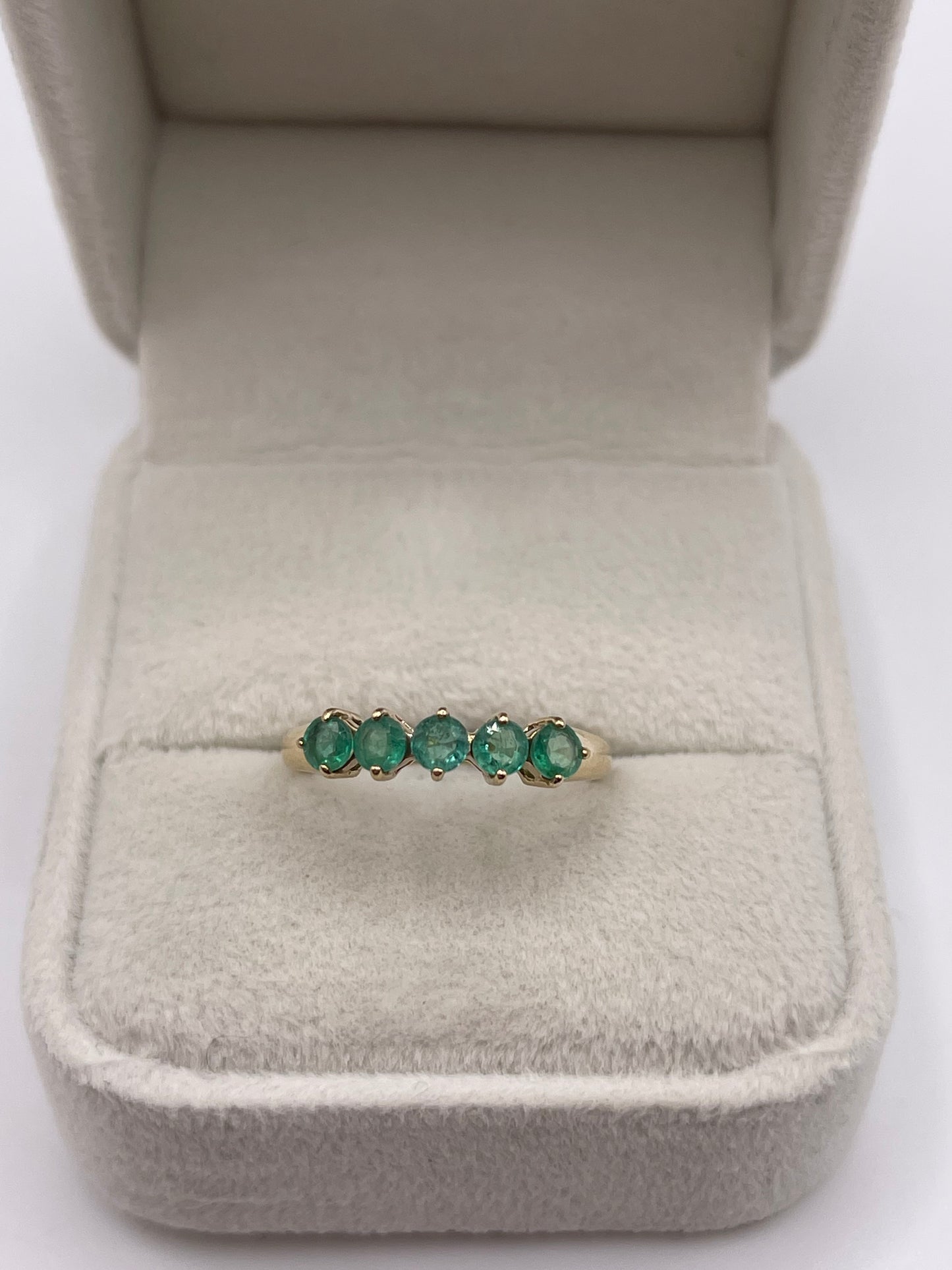 9ct gold emerald ring