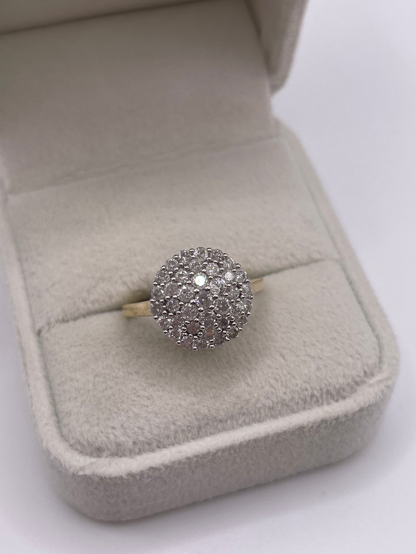9ct gold diamond cluster ring