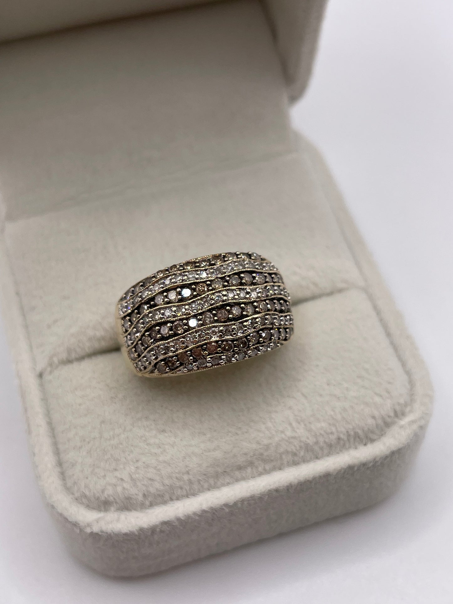 9ct gold diamond cluster ring