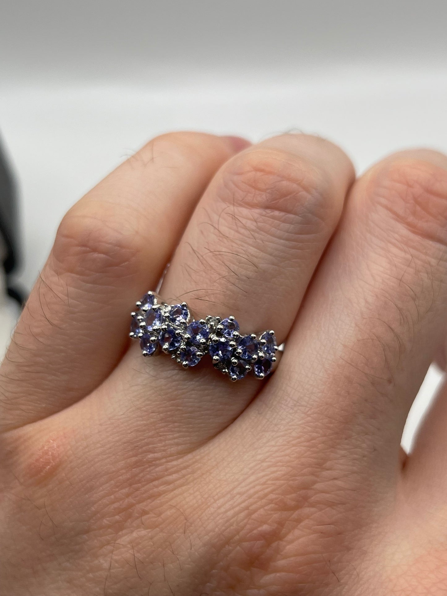 9ct white gold tanzanite and diamond ring
