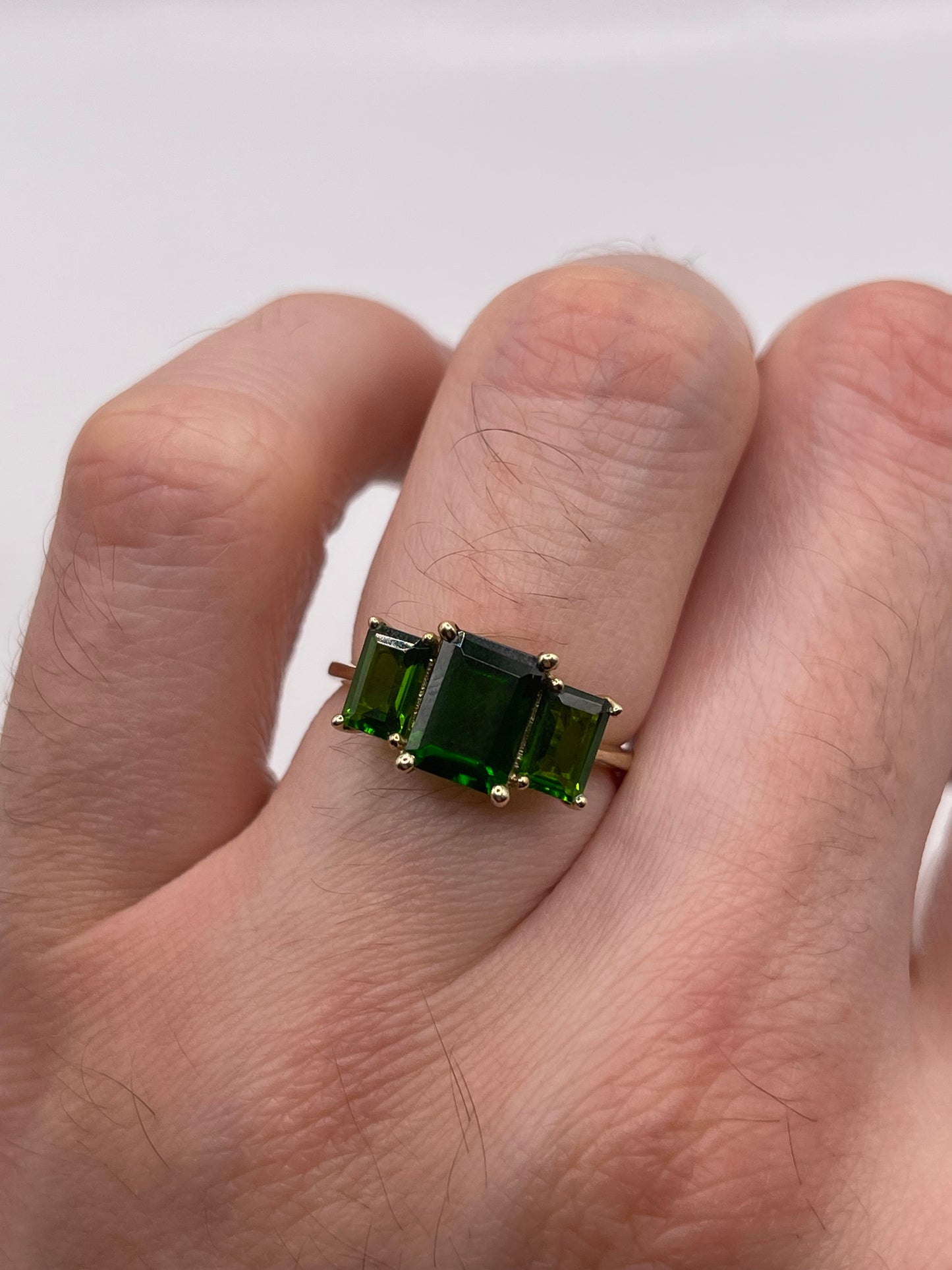 9ct gold diopside ring