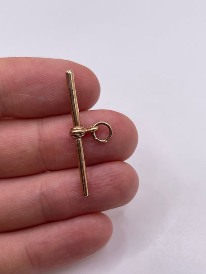 9ct rose gold t bar pendant