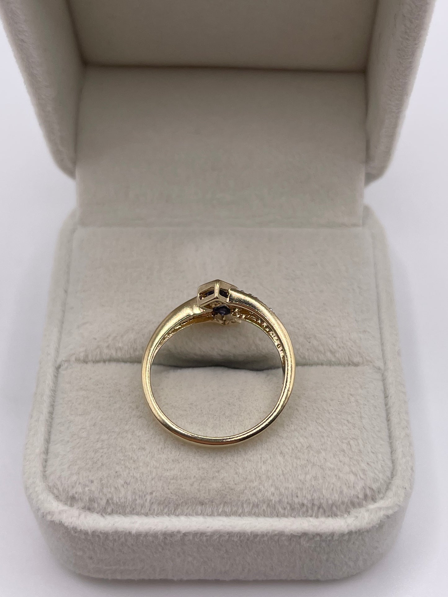 9ct gold iolite and diamond ring