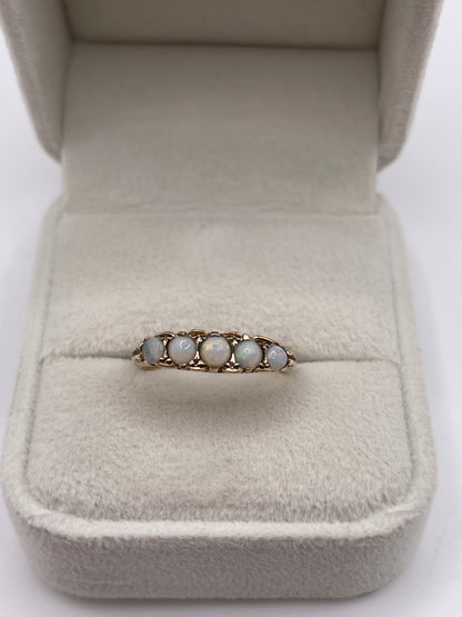9ct gold opal ring
