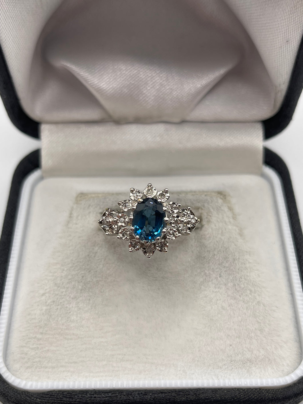 9ct gold topaz and diamond ring