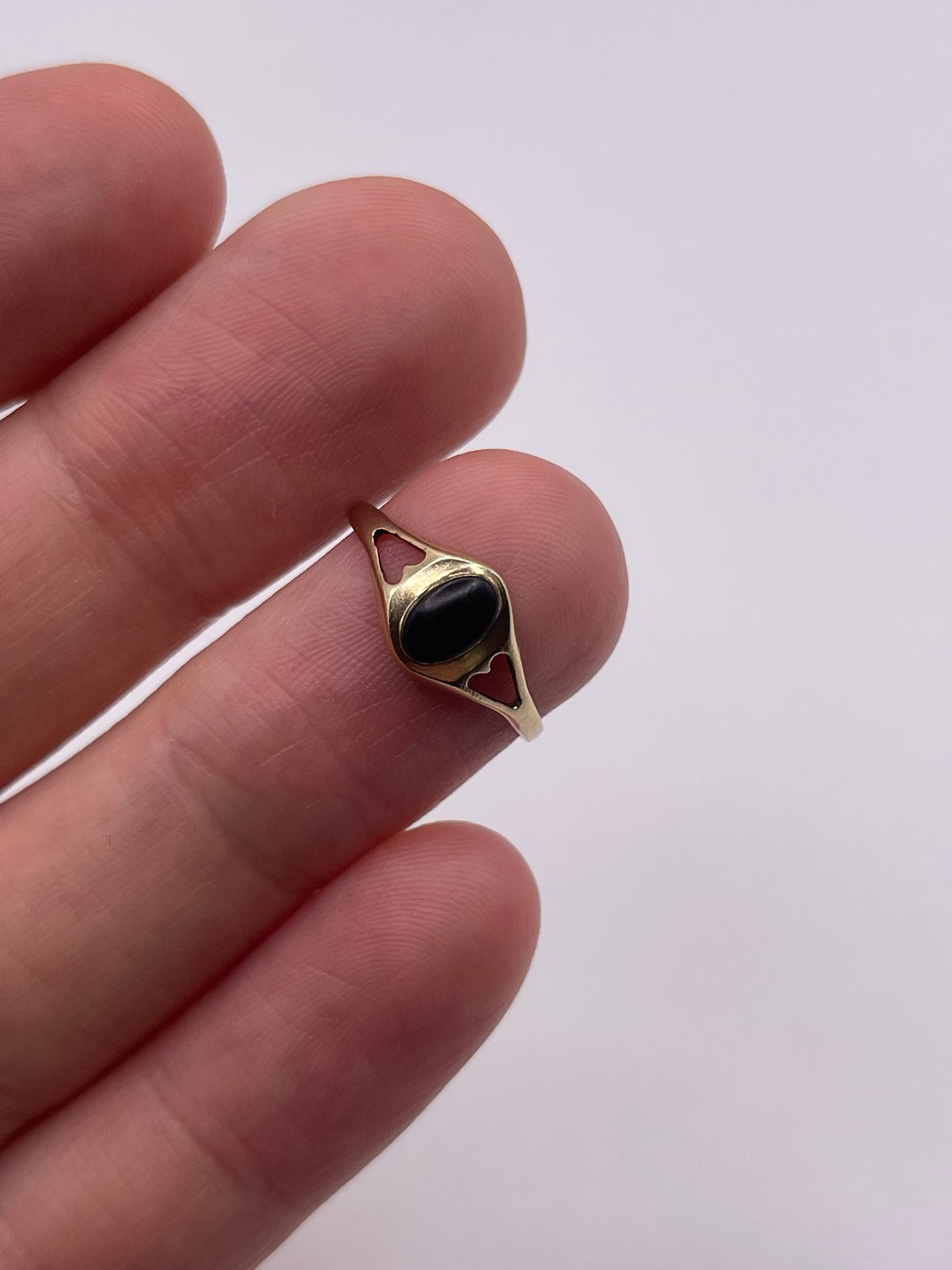 9ct gold onyx signet ring