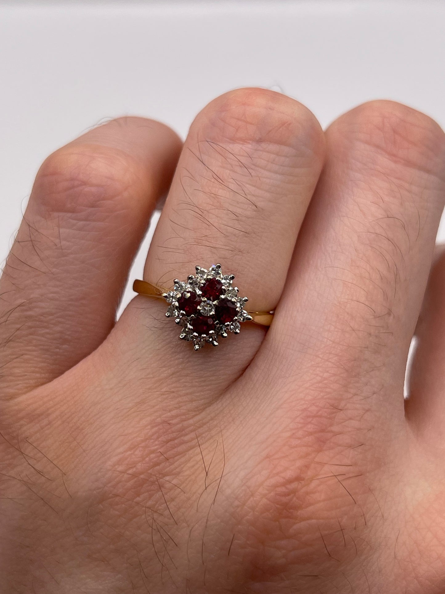 18ct gold ruby and diamond ring