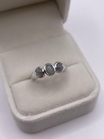 9ct white gold cats eye chrysoberyl ring