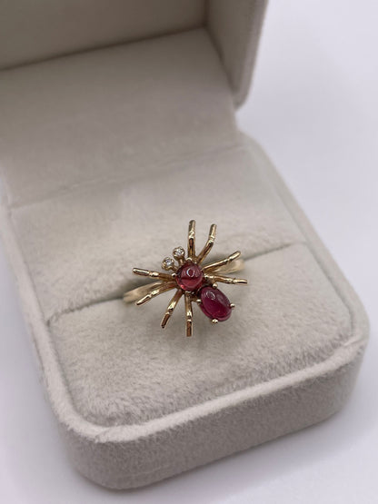 9ct gold cabochon garnet and diamond spider ring