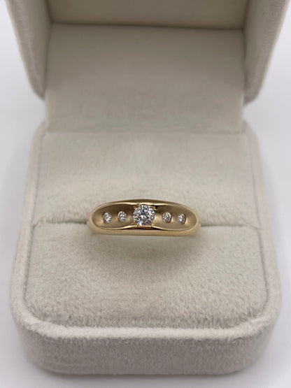 9ct gold cz ring