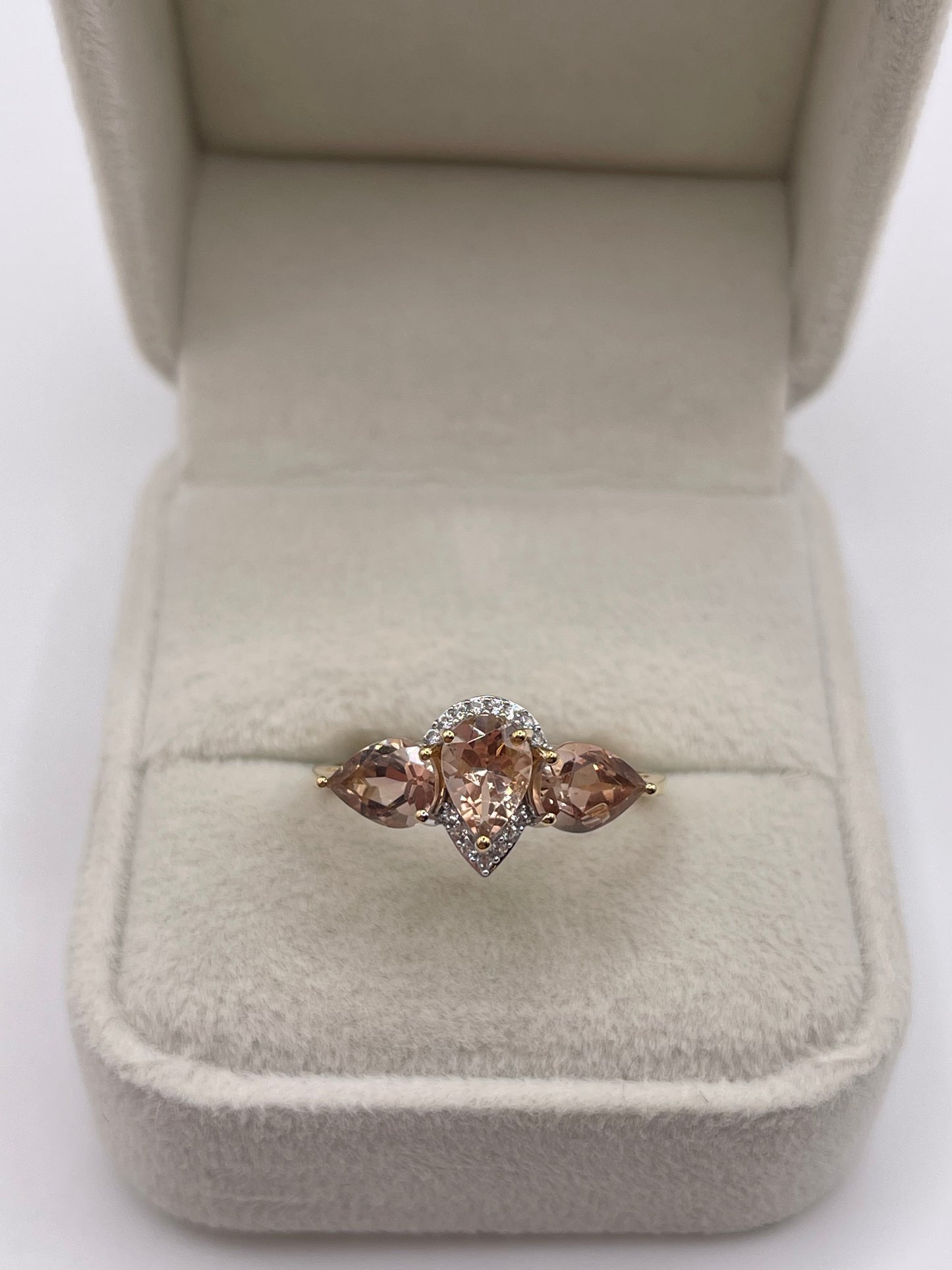 9ct gold morganite and zircon ring