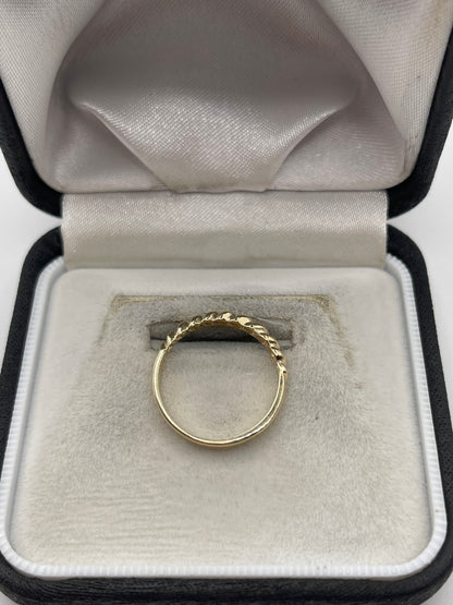 9ct gold croissant ring