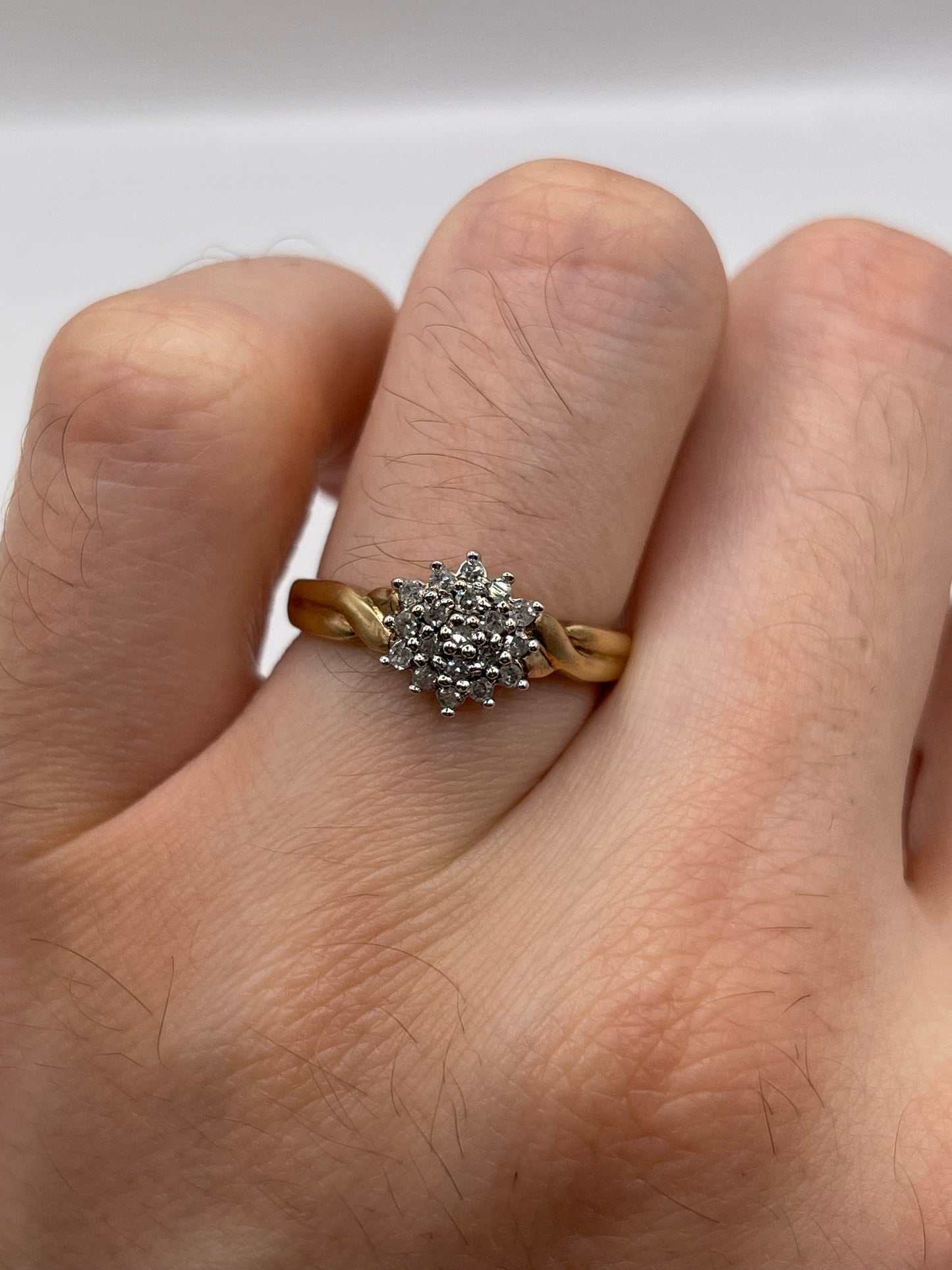 9ct gold diamond cluster ring