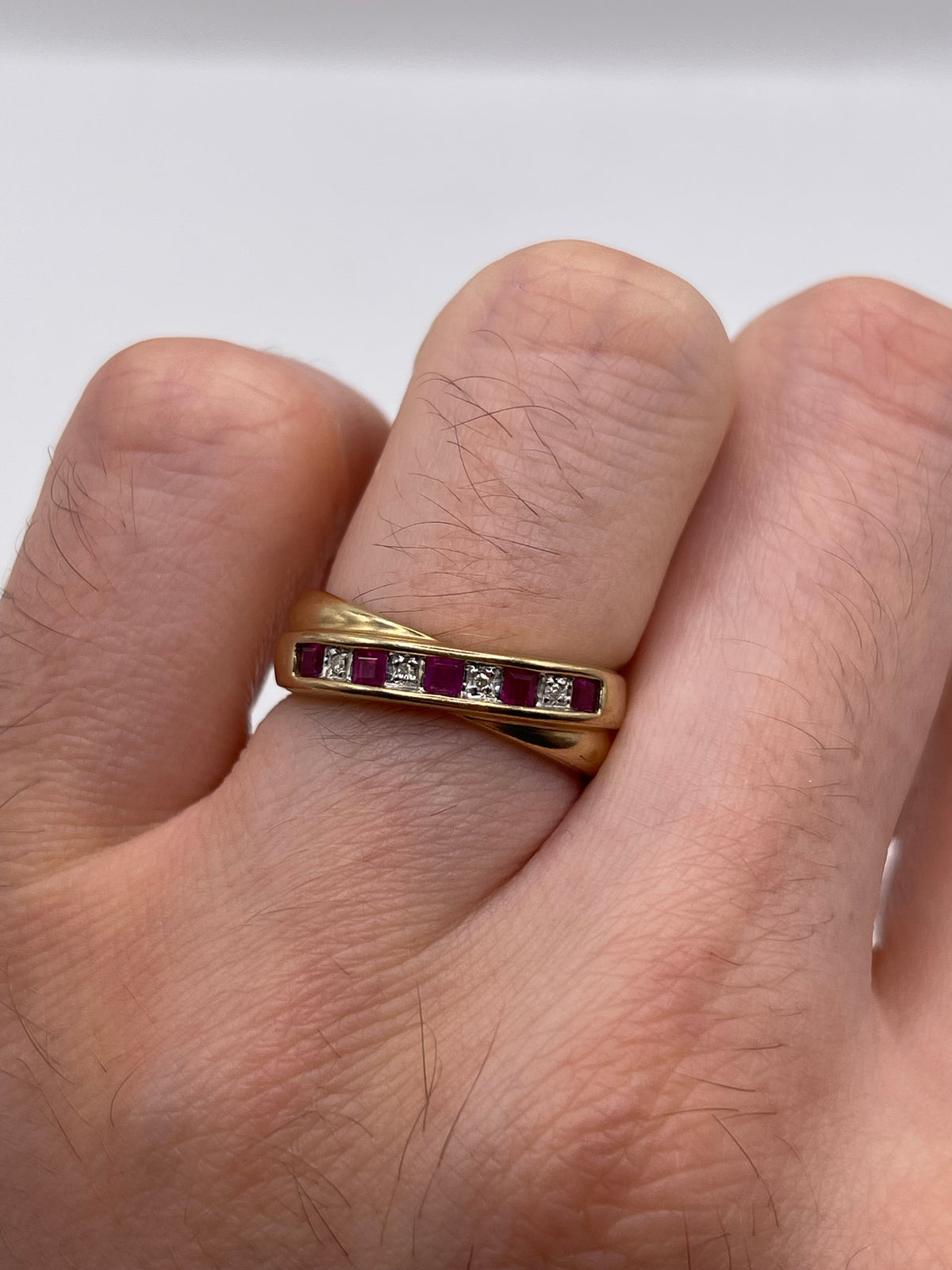 9ct gold ruby and diamond ring