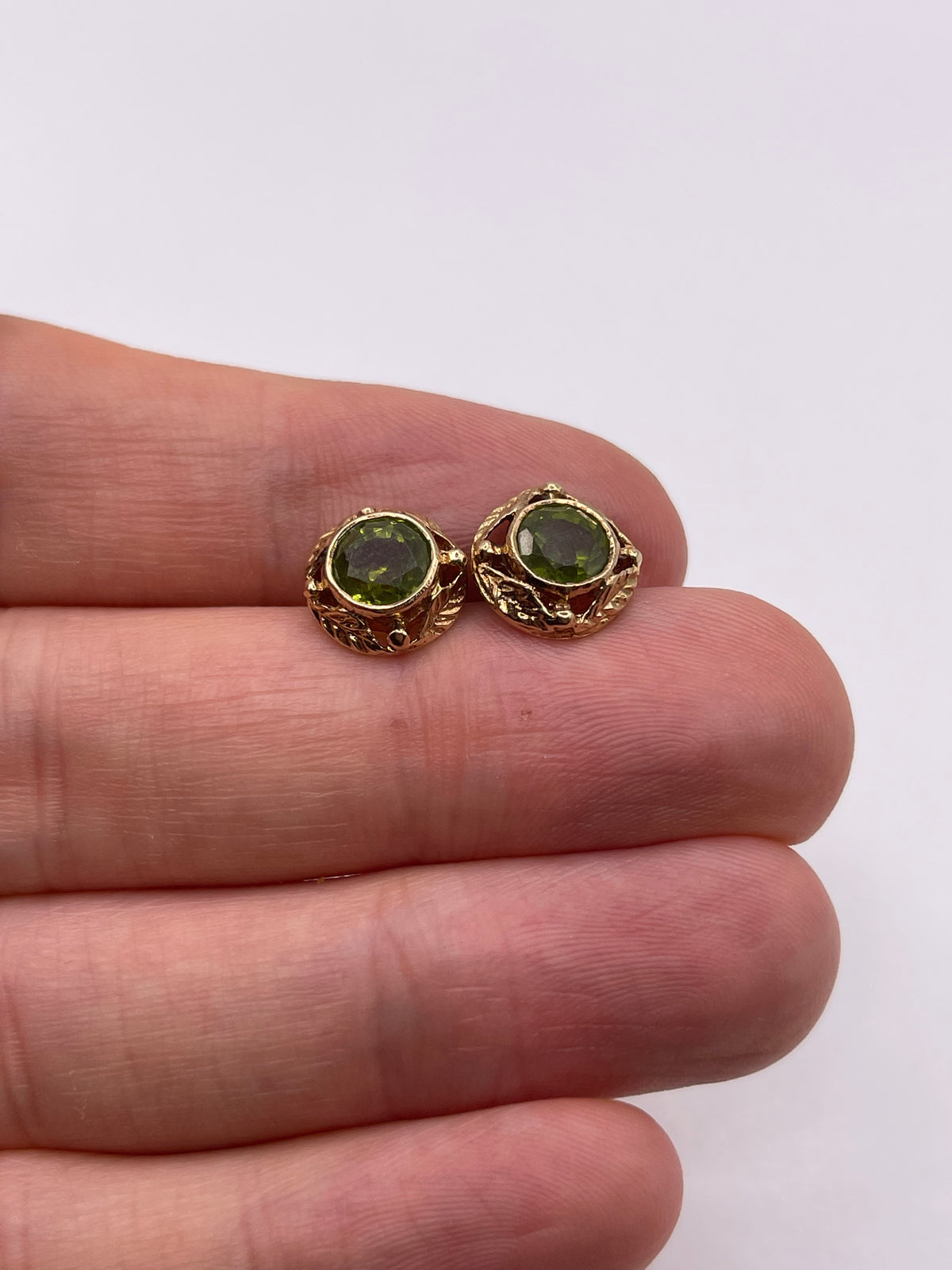 9ct gold quartz earrings