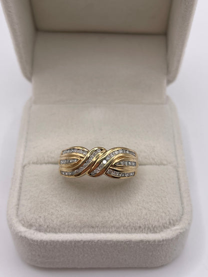 9ct gold diamond cluster ring