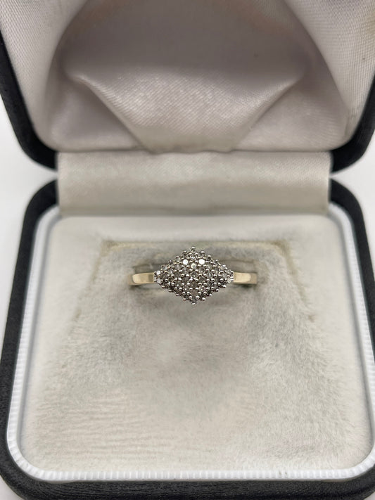 9ct gold diamond cluster ring