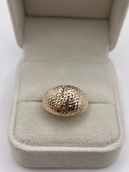 9ct gold ring
