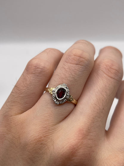9ct gold garnet and diamond ring