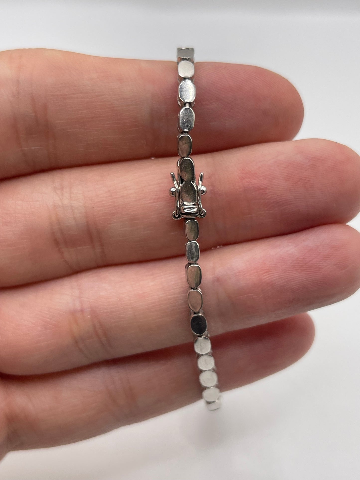 14ct white gold jade and diamond bracelet