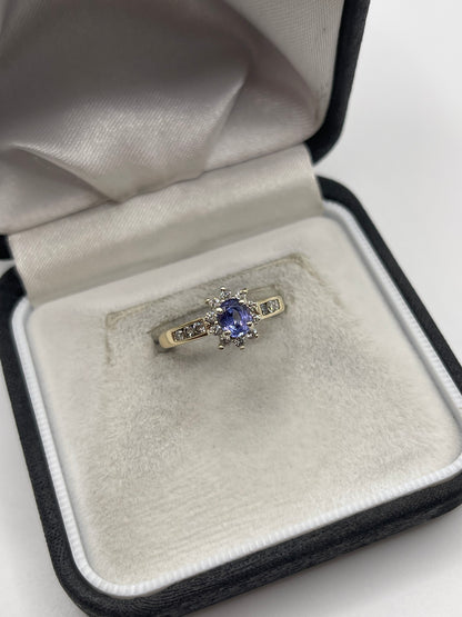 9ct gold tanzanite and diamond ring