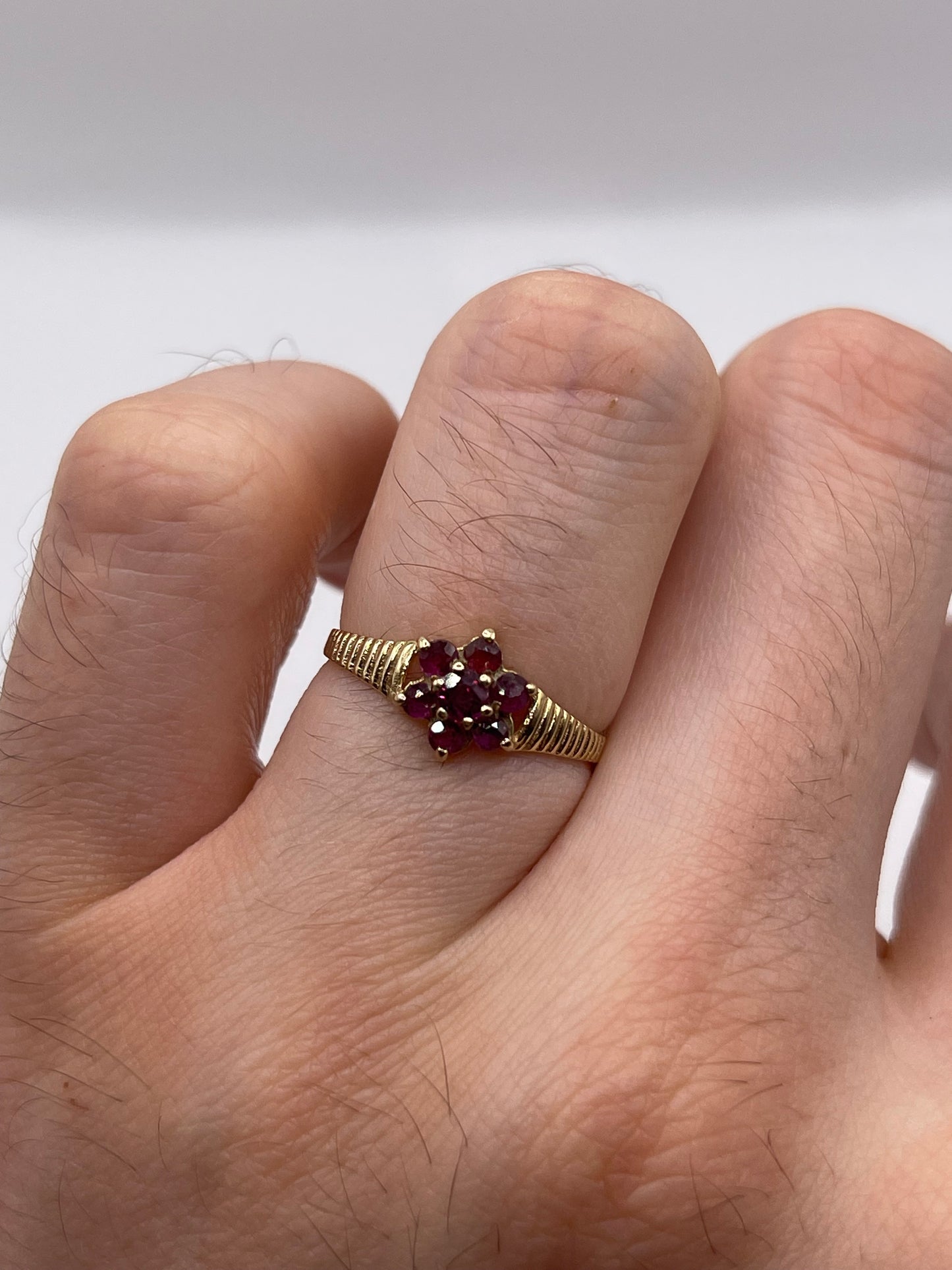 9ct gold ruby cluster ring