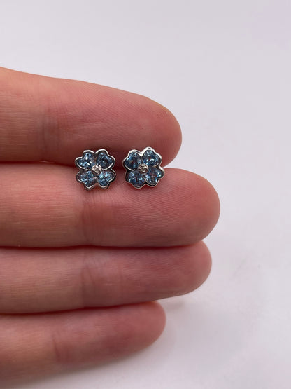 9ct white gold topaz clover earrings