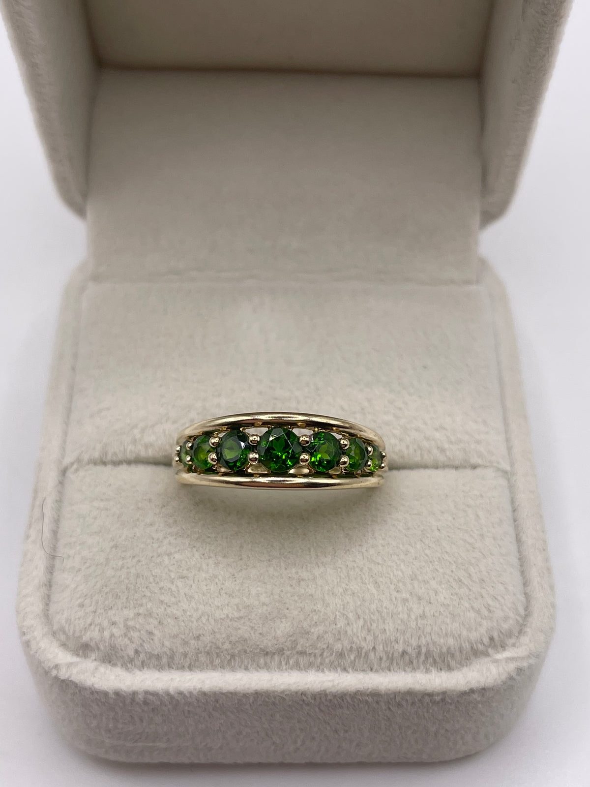 9ct gold diopside ring