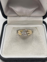 Load image into Gallery viewer, 9ct gold diamond £ ring
