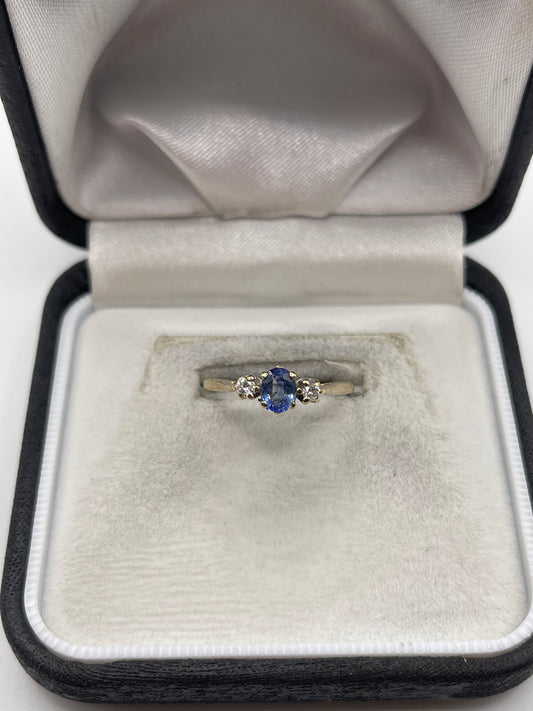 9ct gold sapphire and diamond ring
