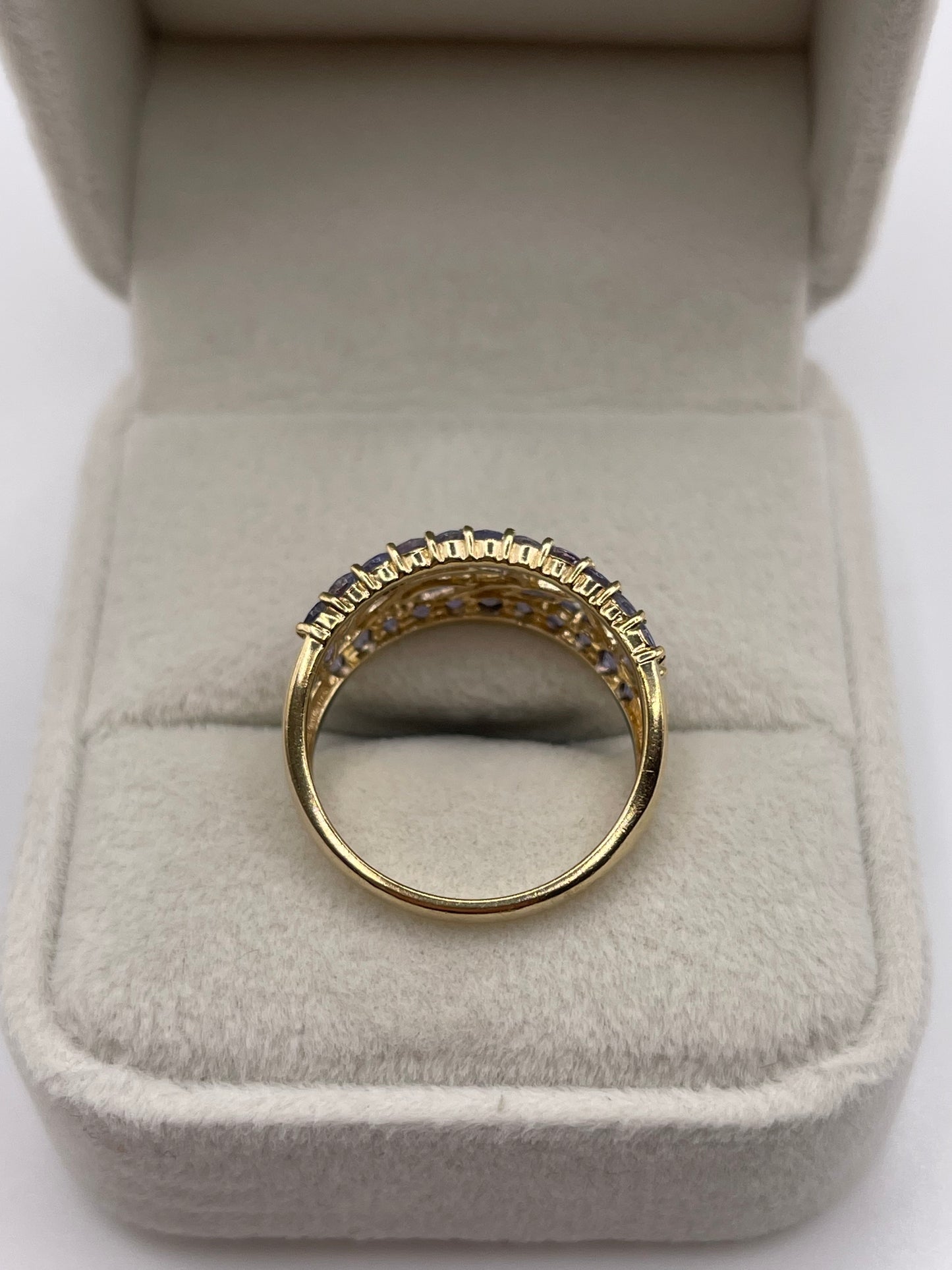 9ct gold tanzanite cluster ring