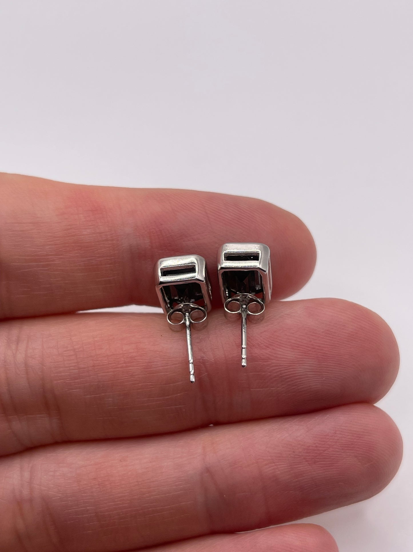 9ct white gold tourmaline earrings