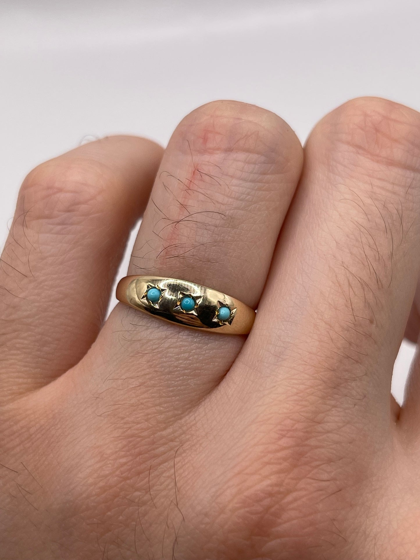 9ct gold turquoise gypsy ring