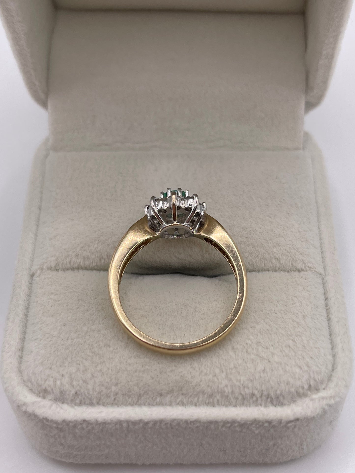 9ct gold emerald and diamond ring