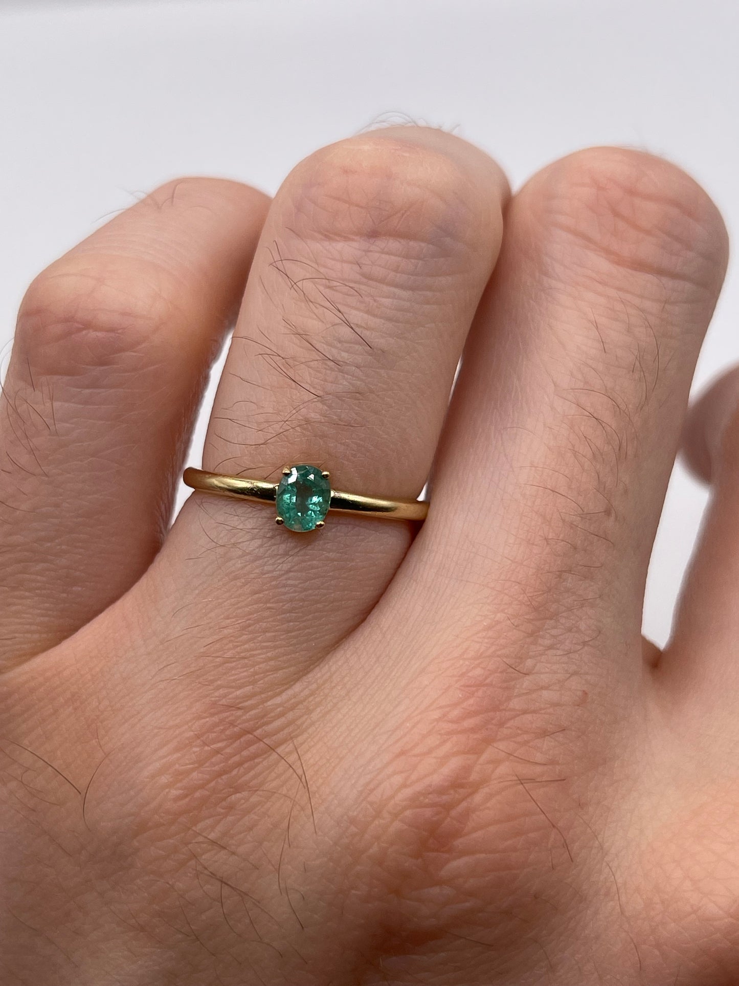 9ct gold emerald ring