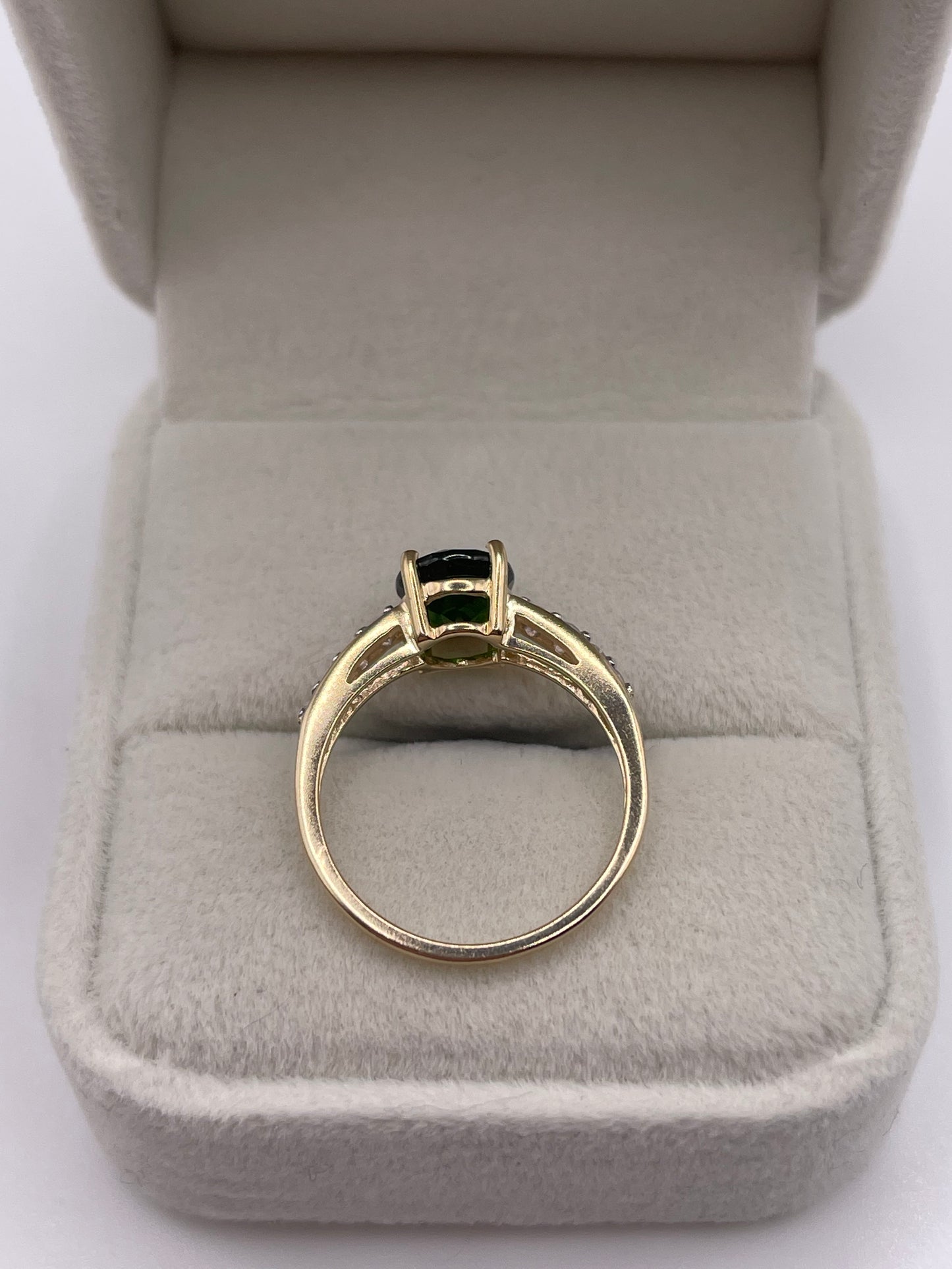 9ct gold diopside and zircon ring