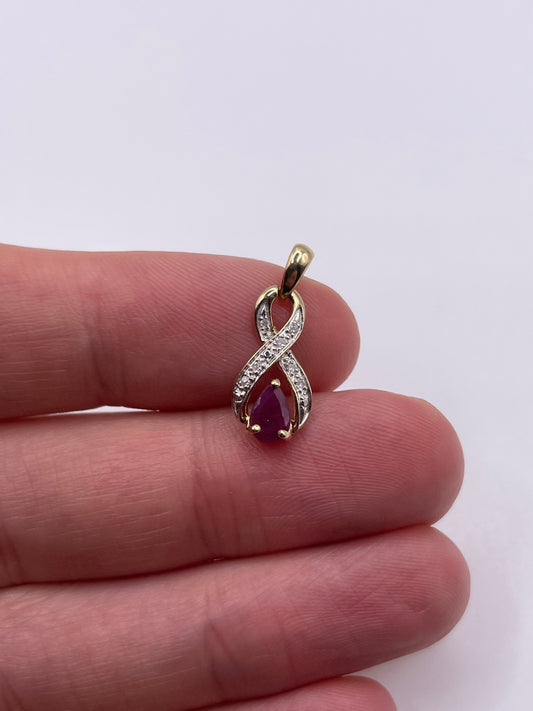 9ct gold ruby and diamond pendant
