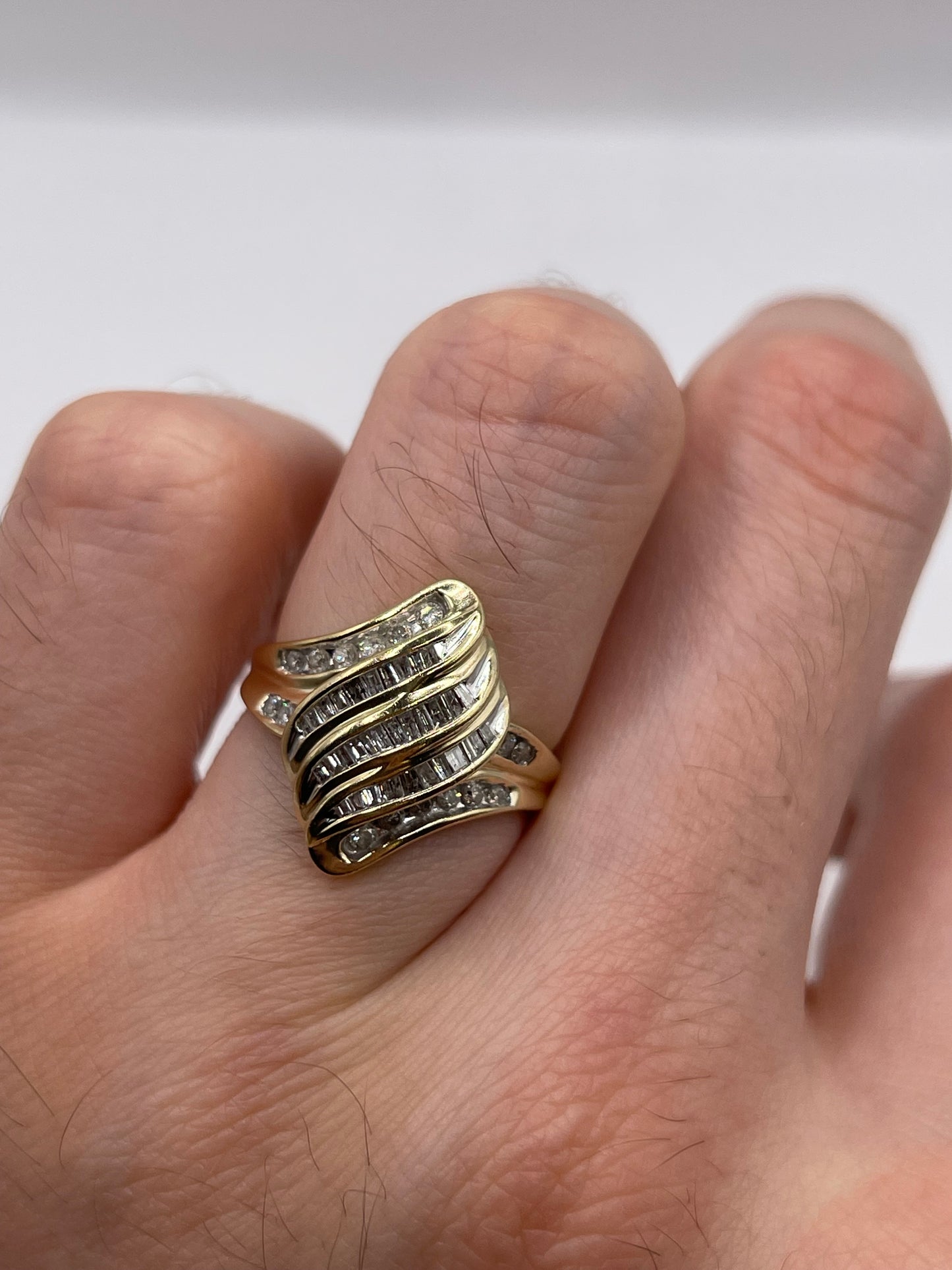9ct gold diamond cluster ring