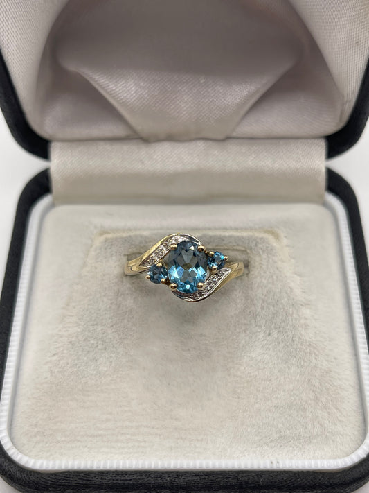 9ct gold topaz and diamond ring