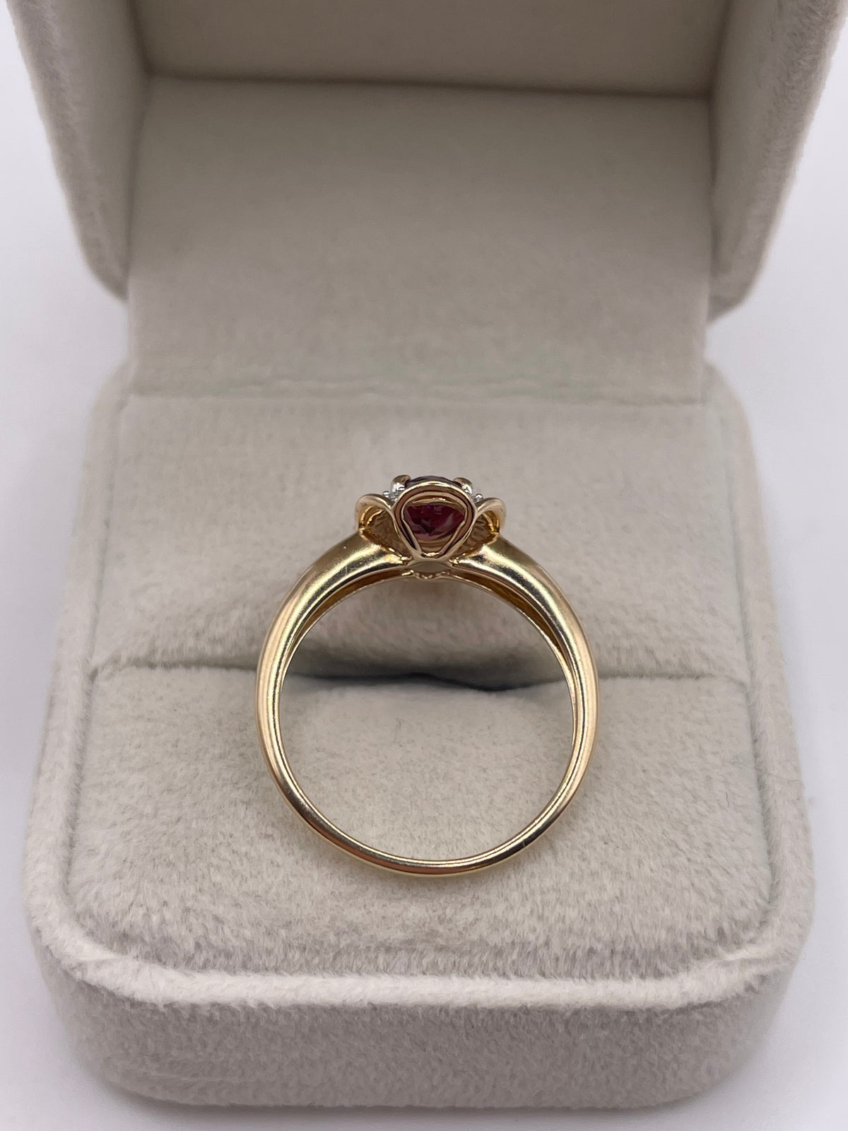 9ct gold tourmaline and zircon ring