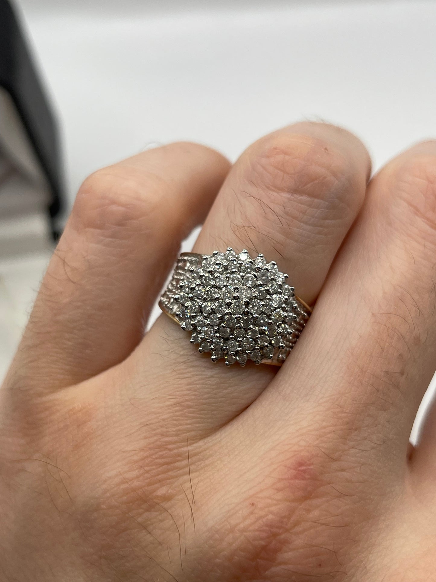 9ct gold 1ct diamond cluster ring