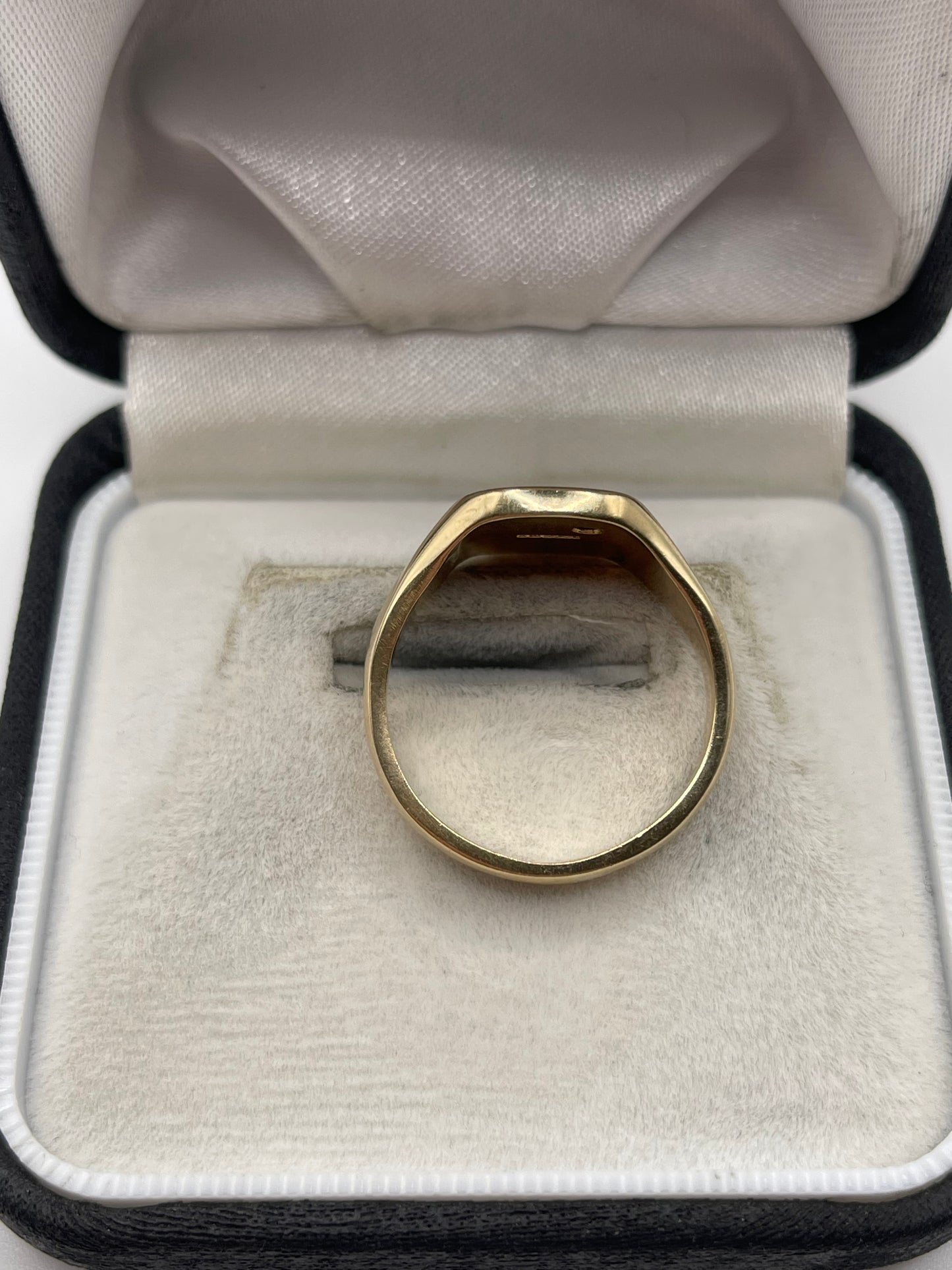 Heavy 9ct gold sapphire signet ring