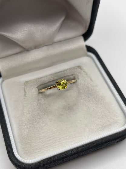 9ct gold sphene ring