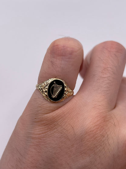 9ct gold enamel harp ring
