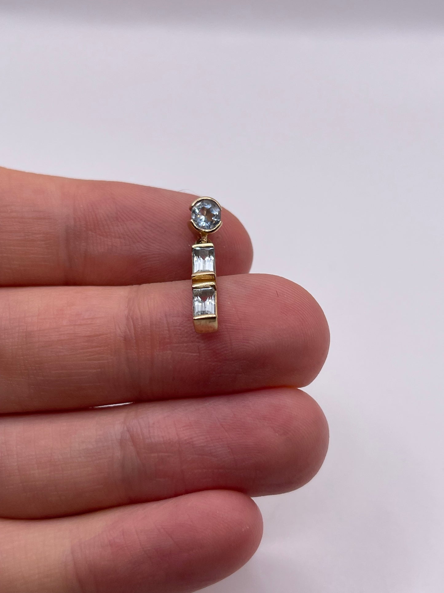 9ct gold aquamarine pendant