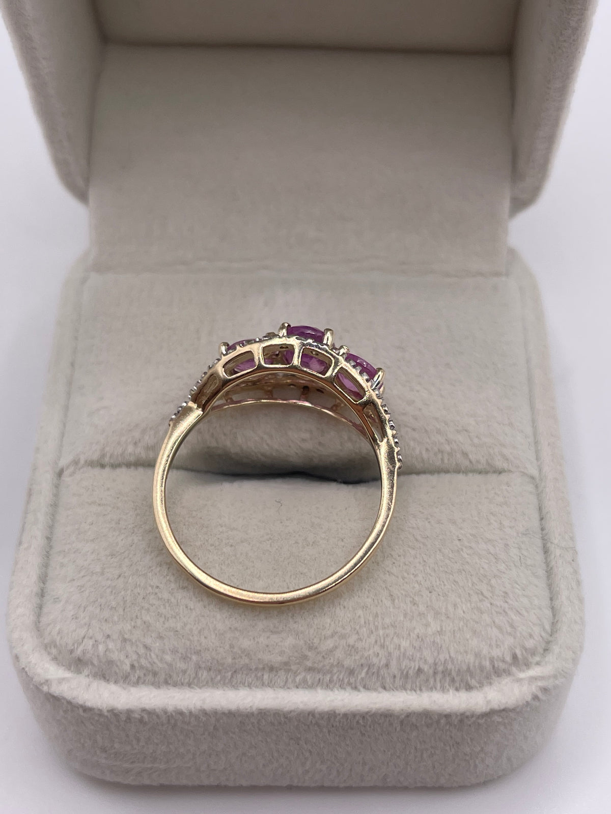 9ct gold pink sapphire and diamond ring