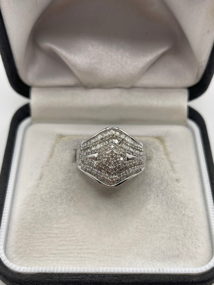 9ct white gold diamond cluster ring