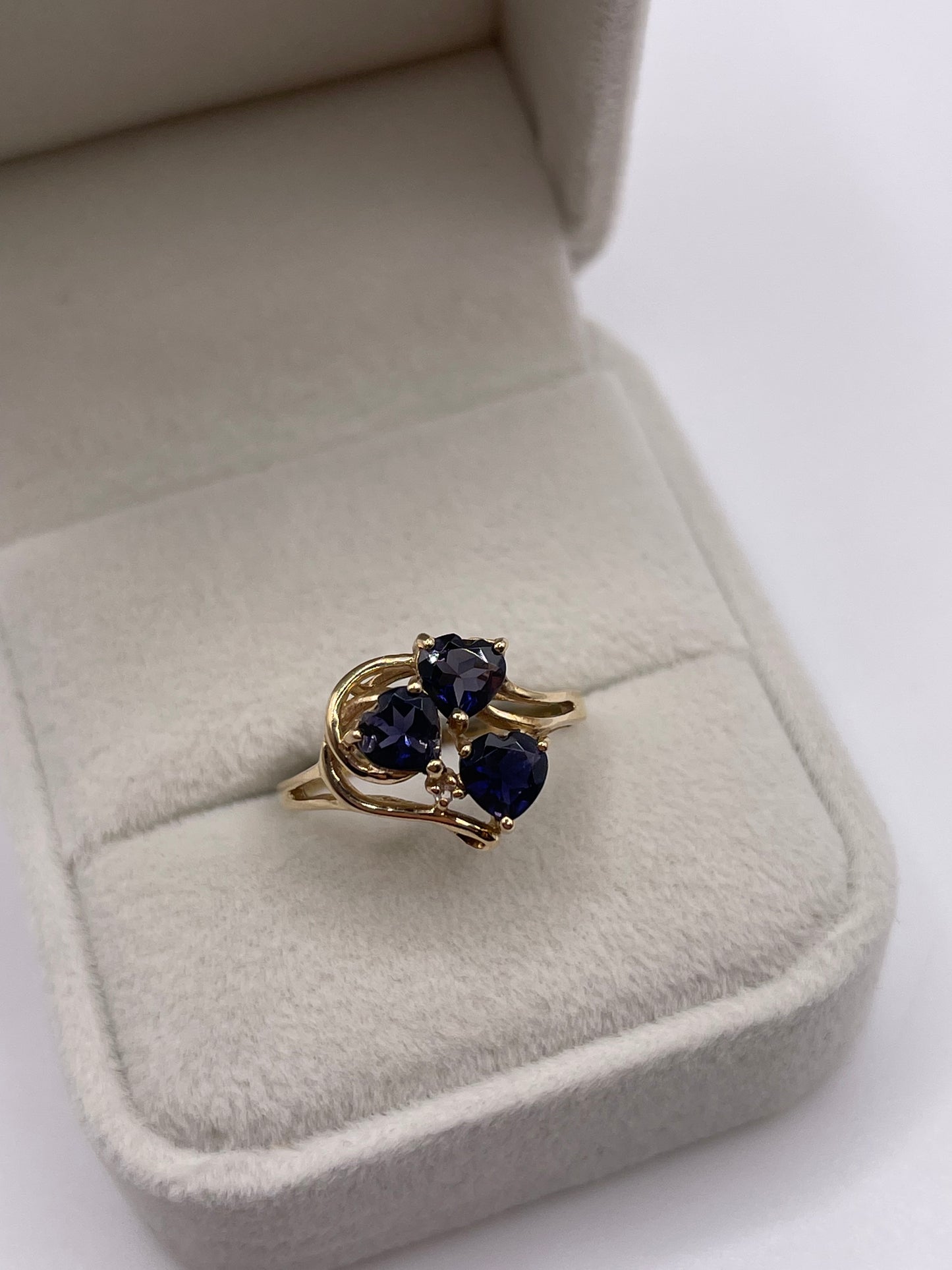 9ct gold iolite ring